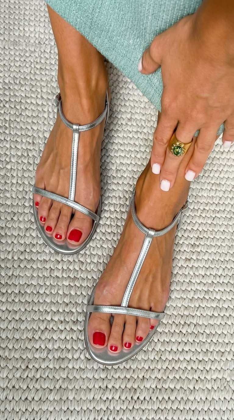 Elisenda - Sandalias Planas