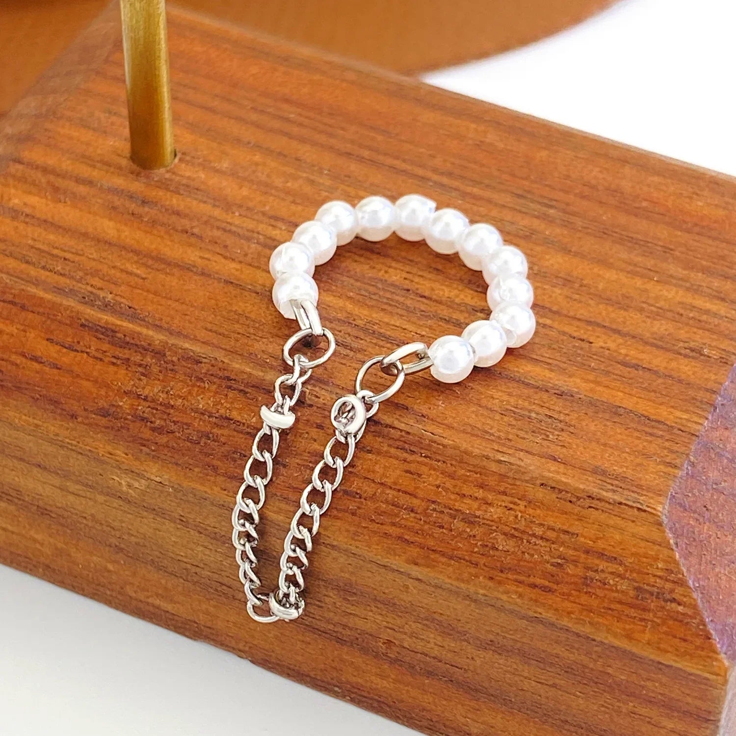 Pendiente Ear Cuff con Cadena