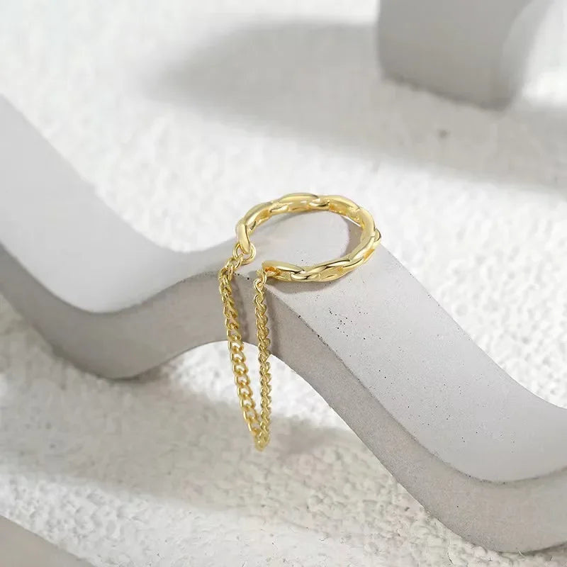Pendiente Ear Cuff con Cadena